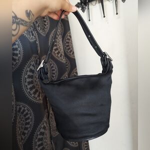 Vintage Coach Satin Maggie Duffle 6100🖤🦇